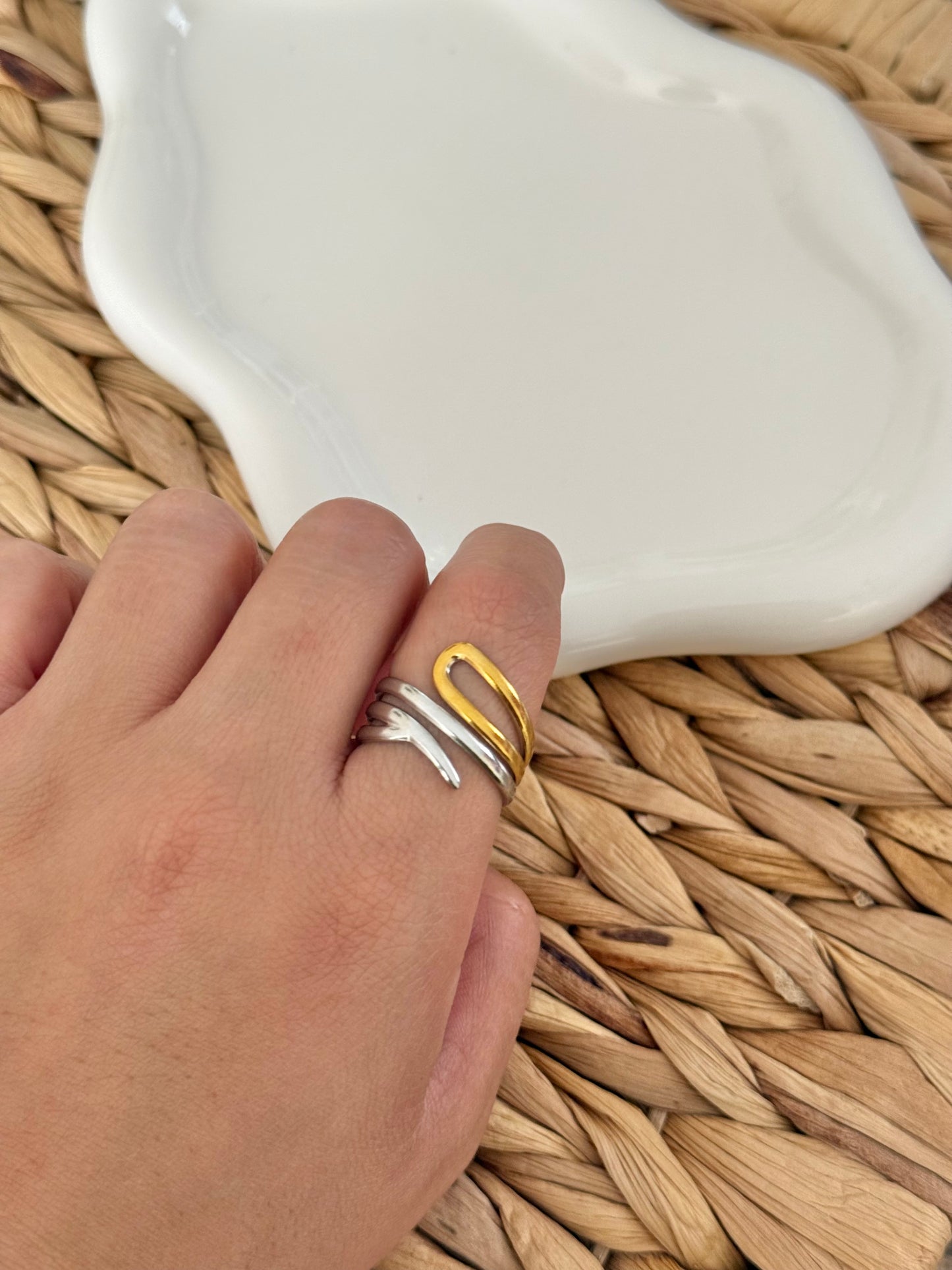 Gio double tone ring