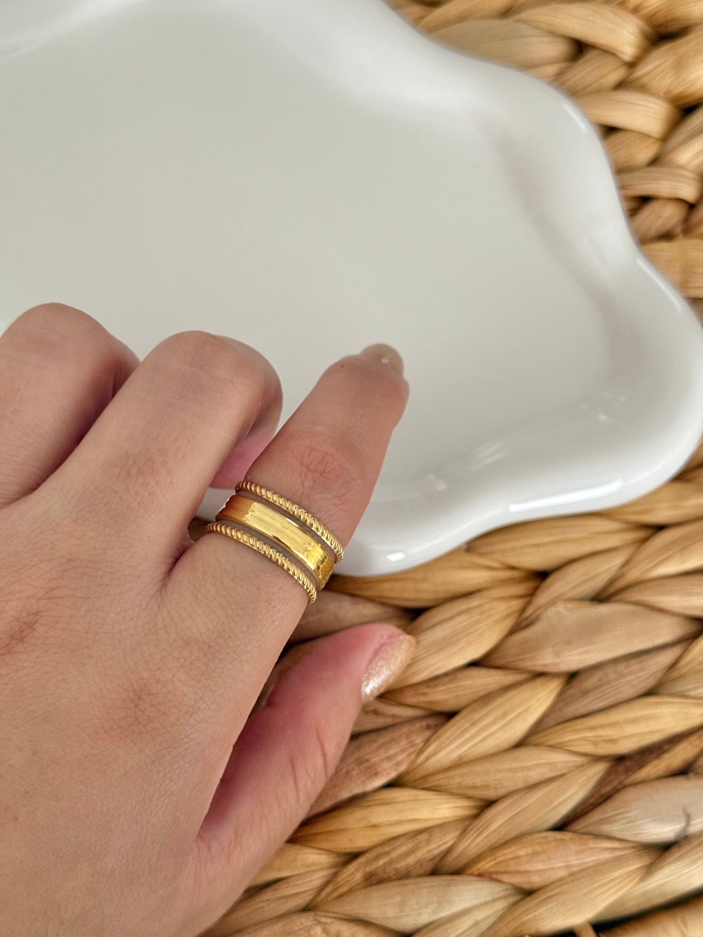 Mila ring