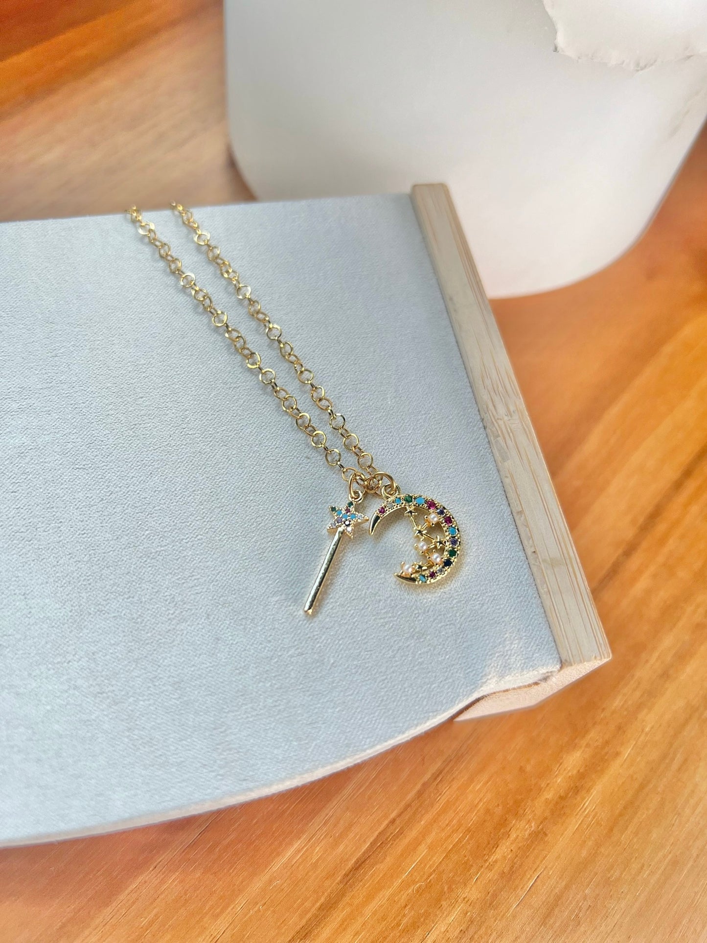Moon bar chain