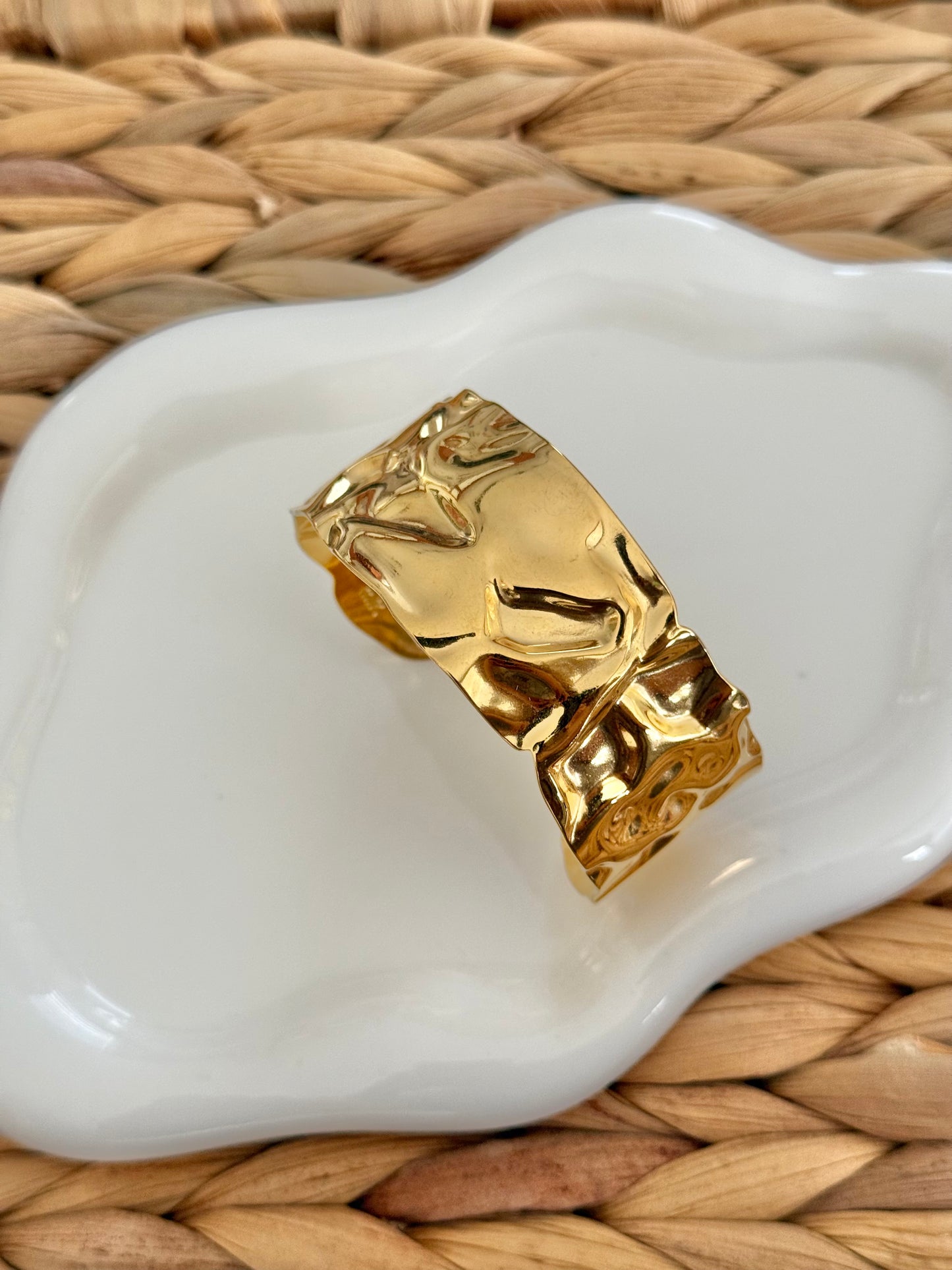 Smash cuff