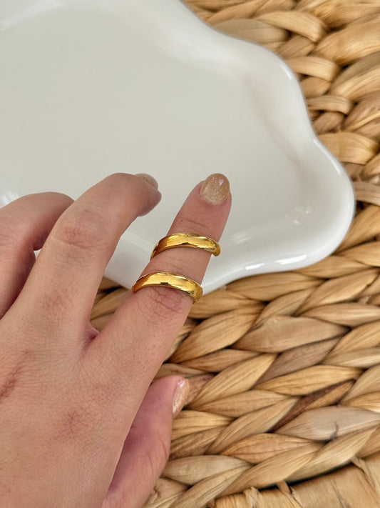 Spiral finger ring