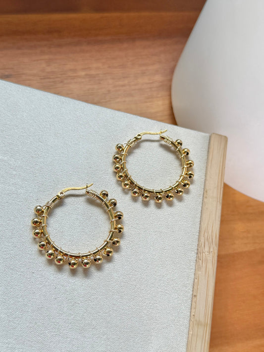 Anais hoops