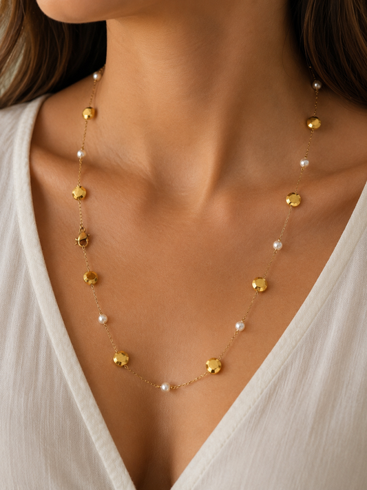 Round pearl necklace