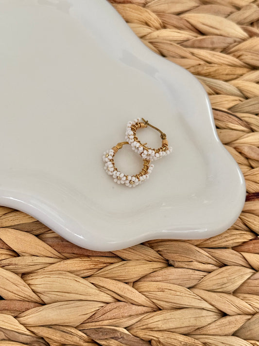 Flowers white hoops