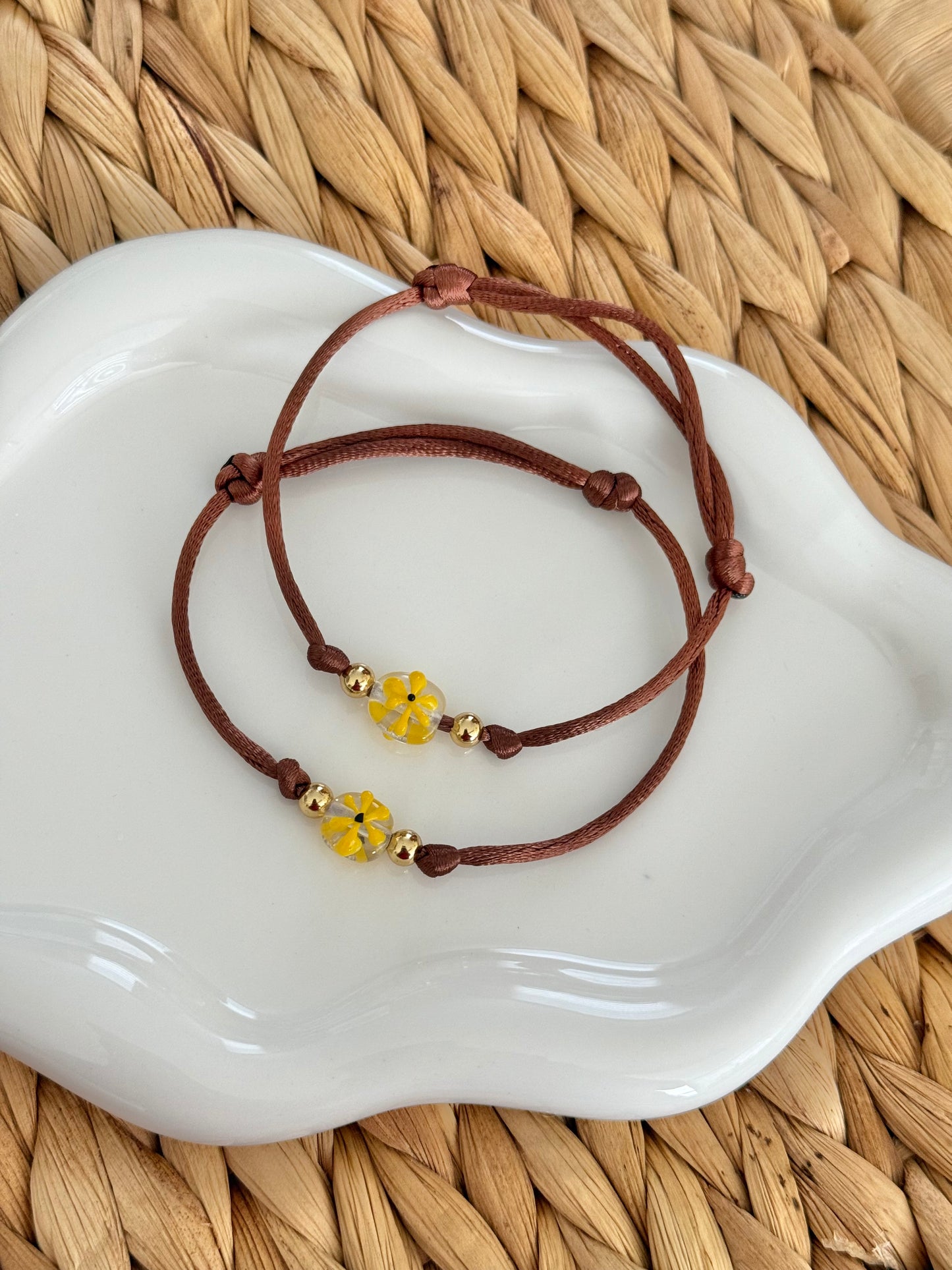 Daisy bracelet