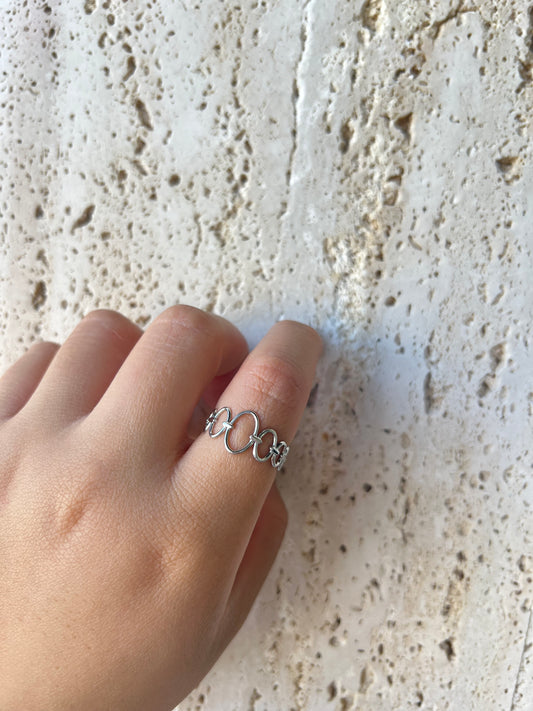 Oval silver ring