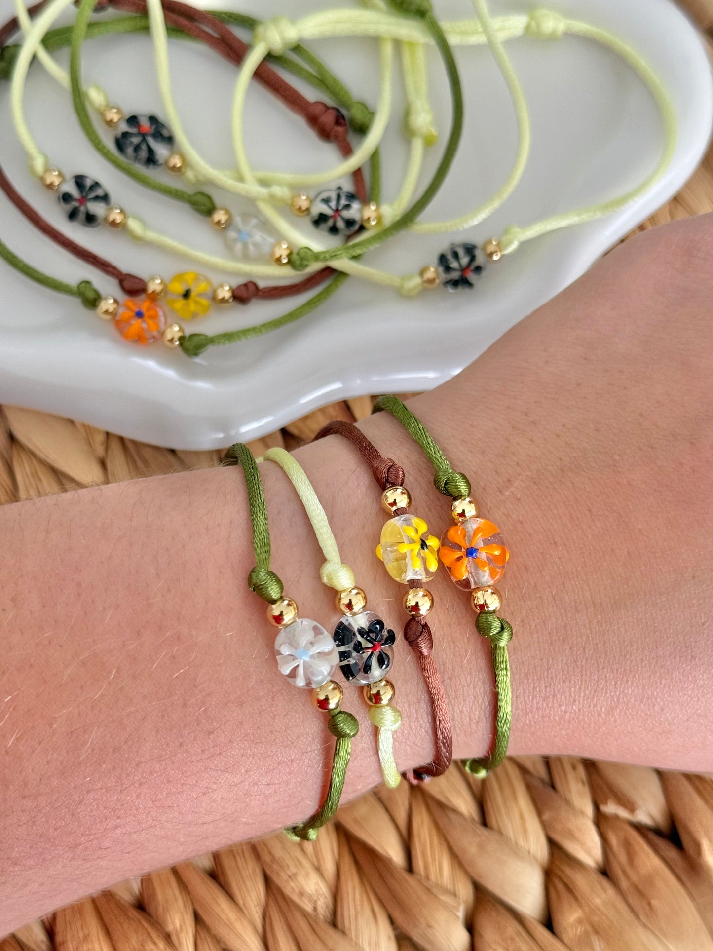 Daisy bracelet