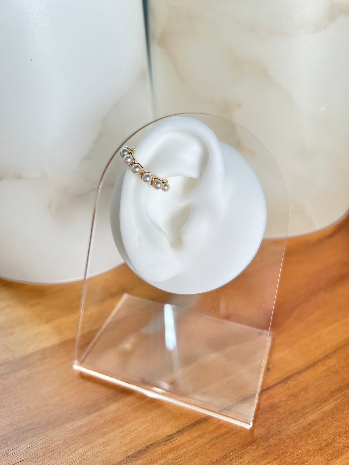 Pearl gold ear cuff