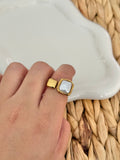 Pearly square ring
