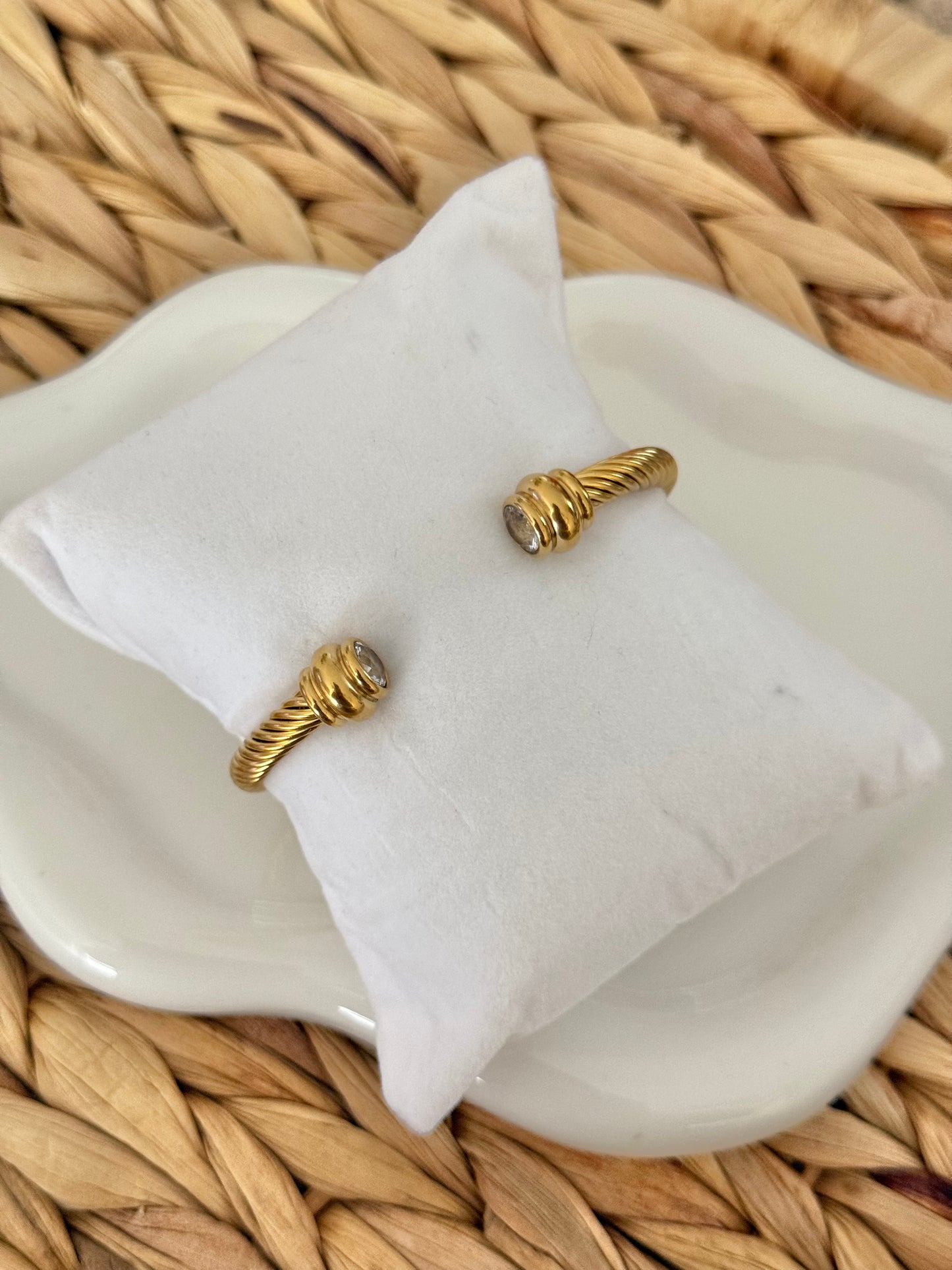 Classic cable bracelet
