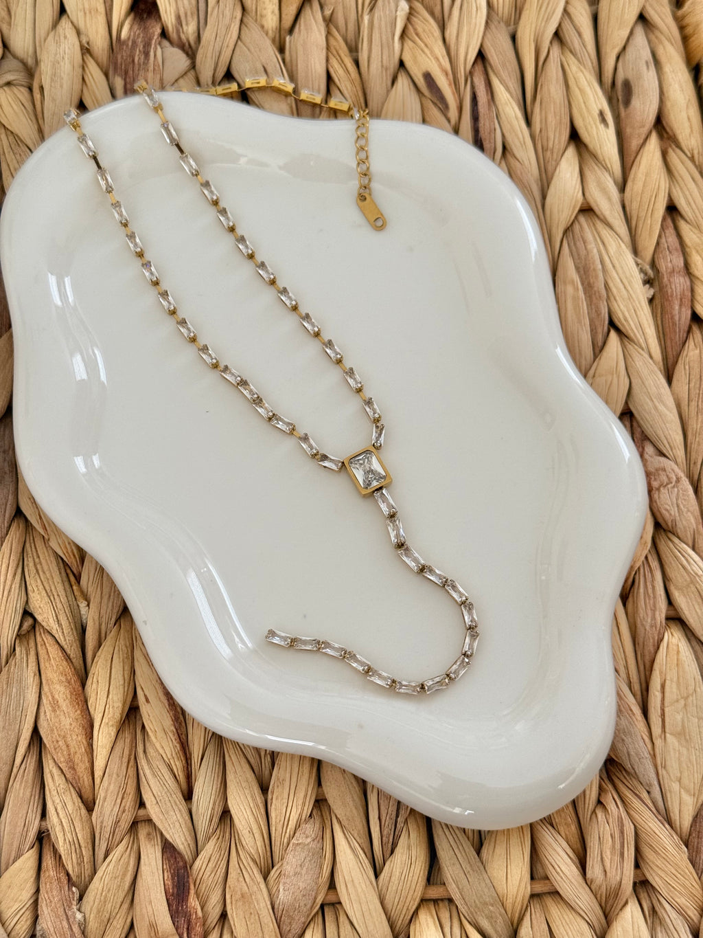 Dainty squares necklace