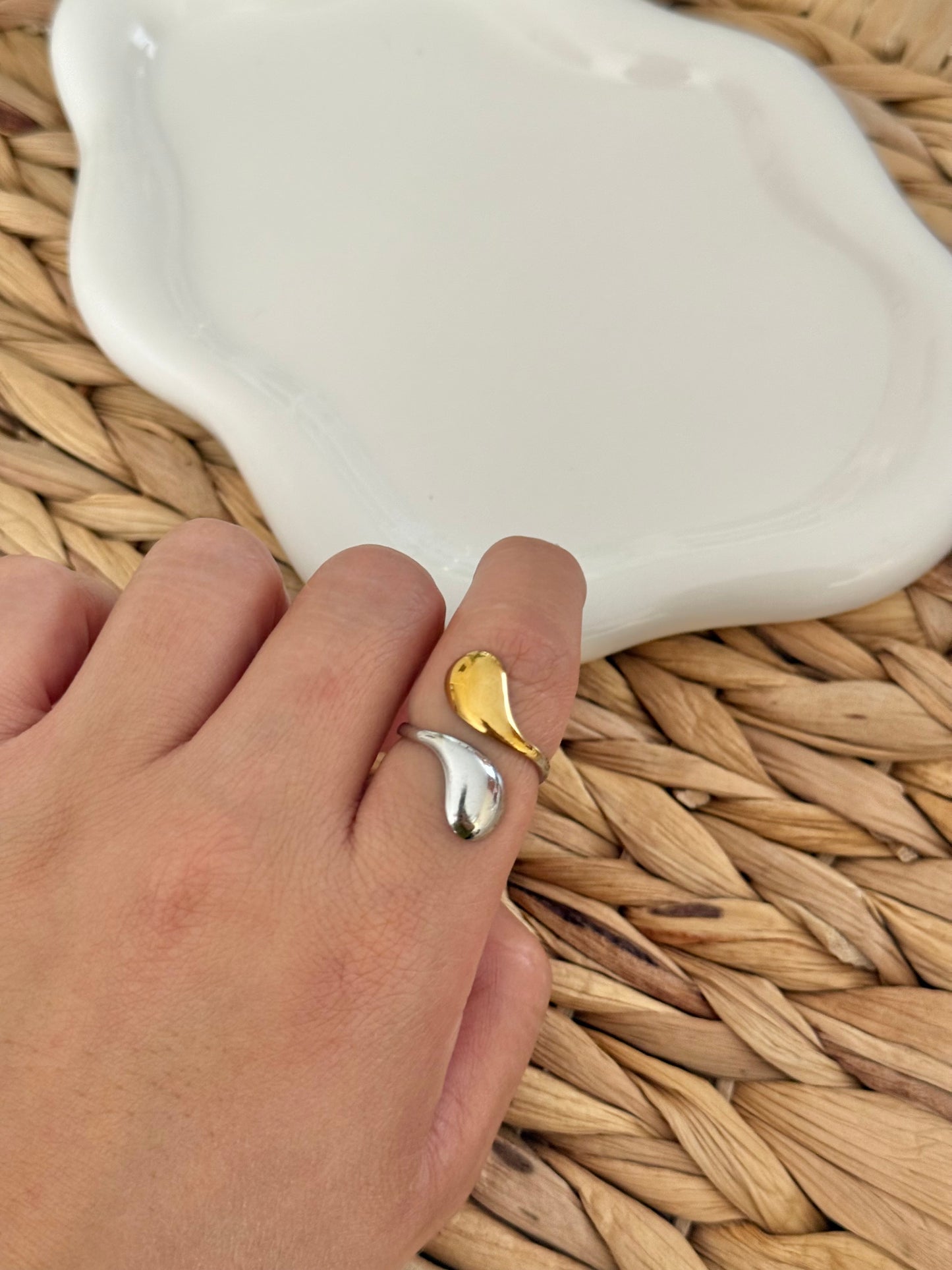 Wave double tone ring