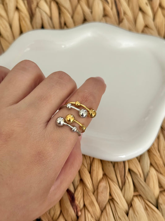Balls double tone ring