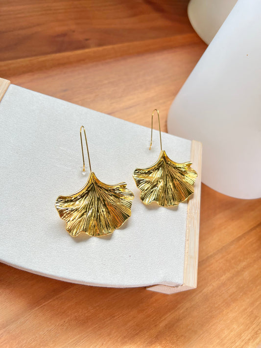 Leaf earrings