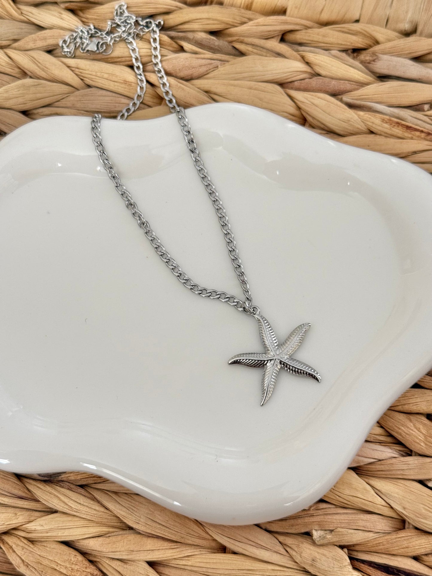 Starfish silver necklace