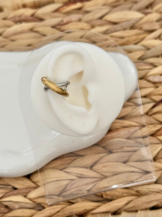 Linked ear cuff