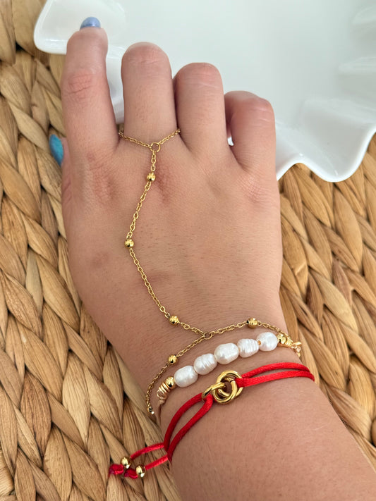 Ball bracelet ring