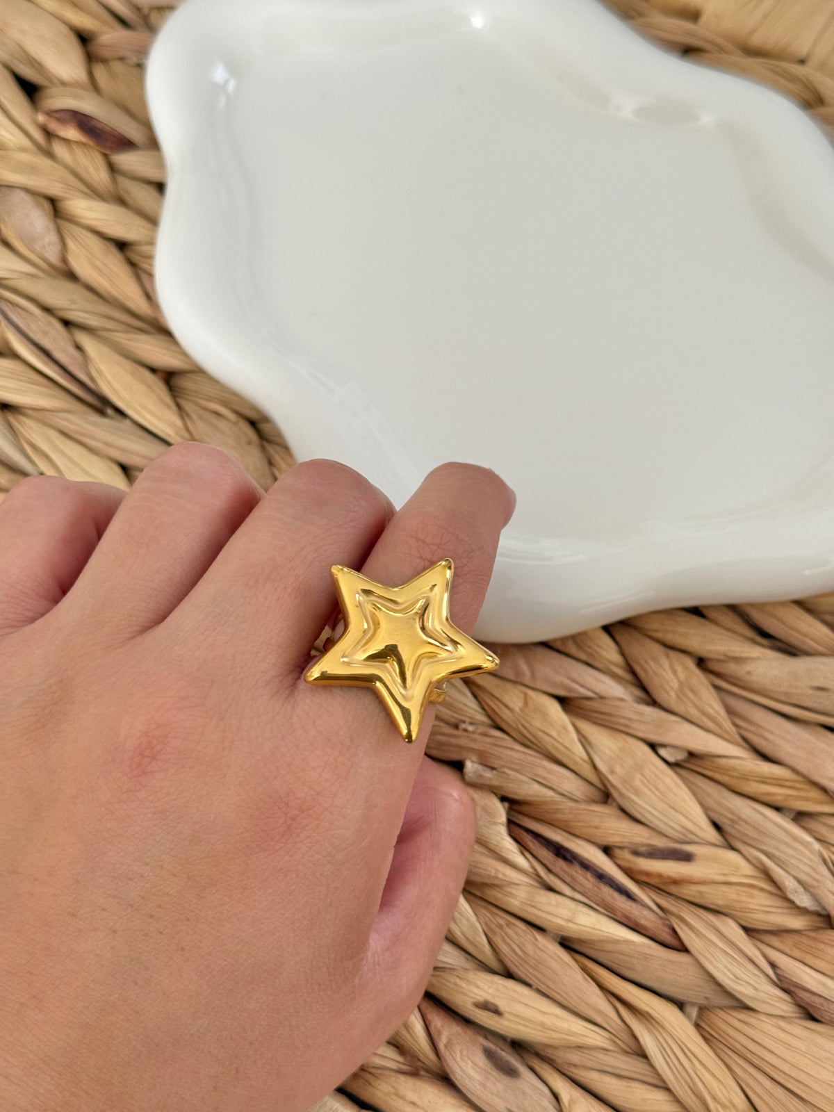 Big star ring