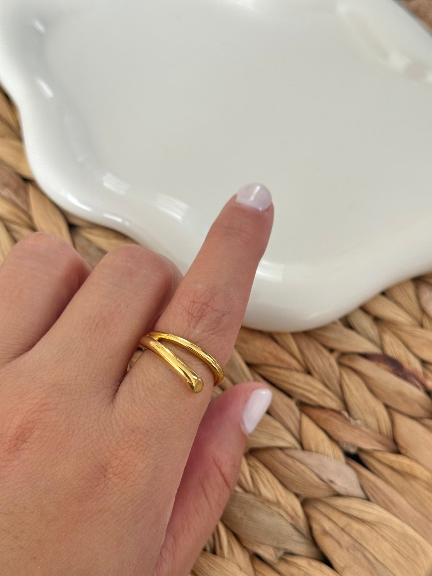 Lines special ring