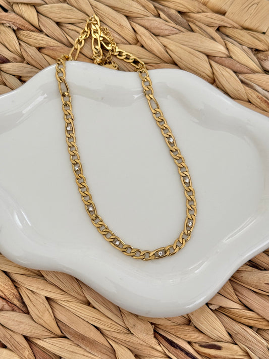 Dainty cuban luxe necklace