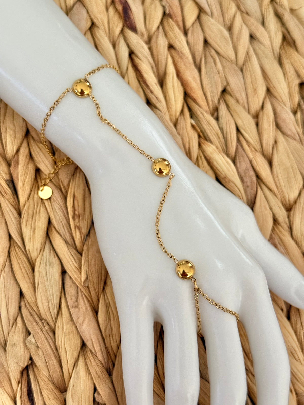 Ball’s hand chain