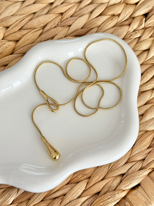 Long drop necklace