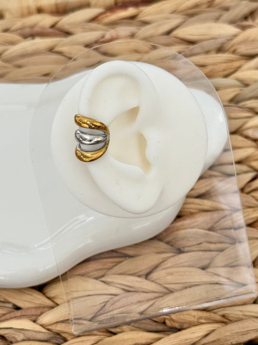 Lines double tone ear cuff
