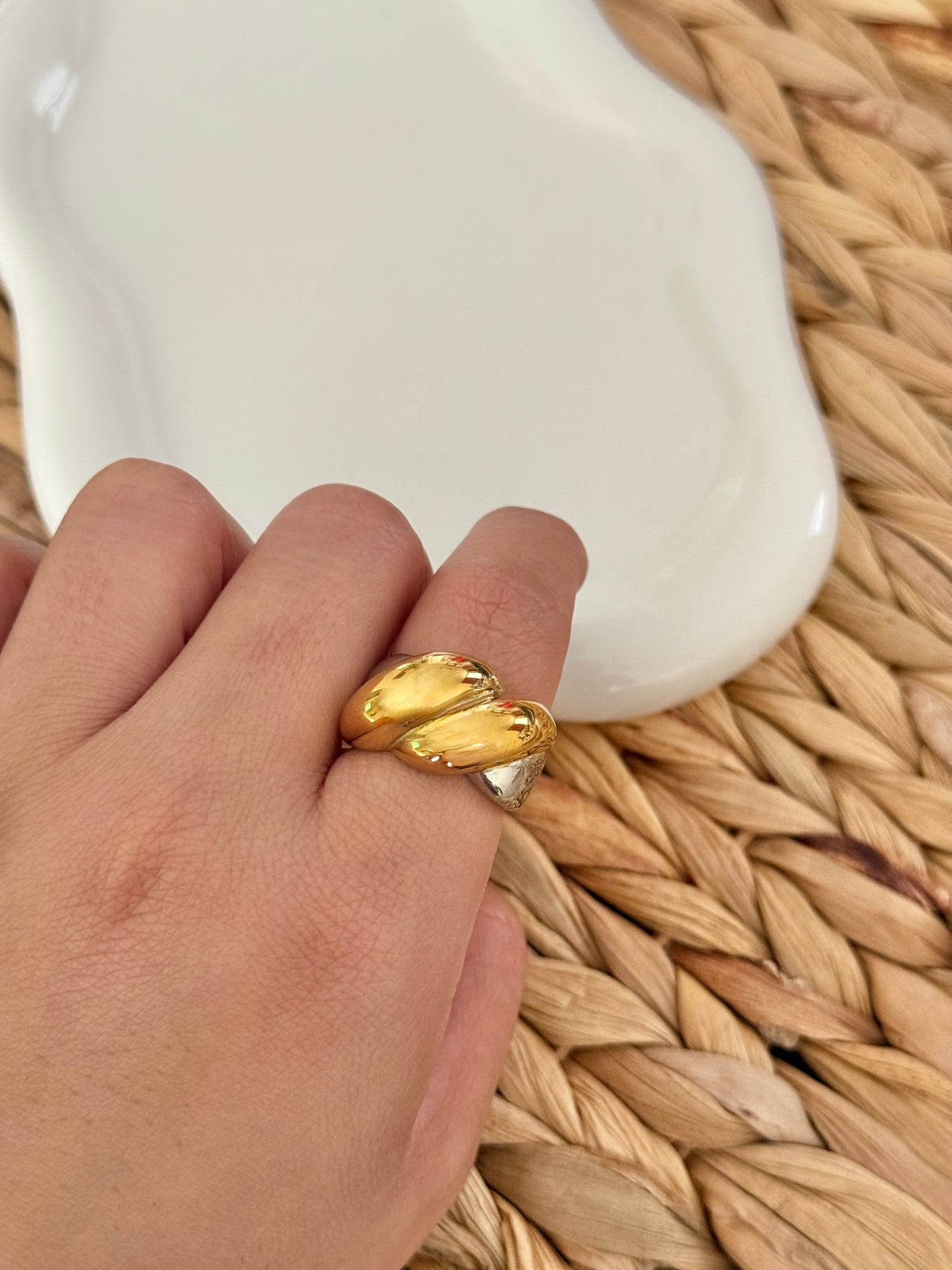 Rope double tone ring