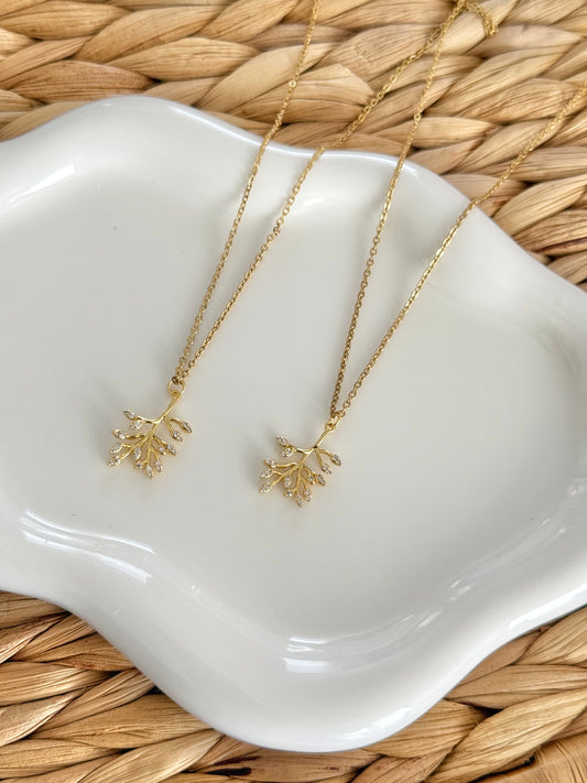 Leaf necklace