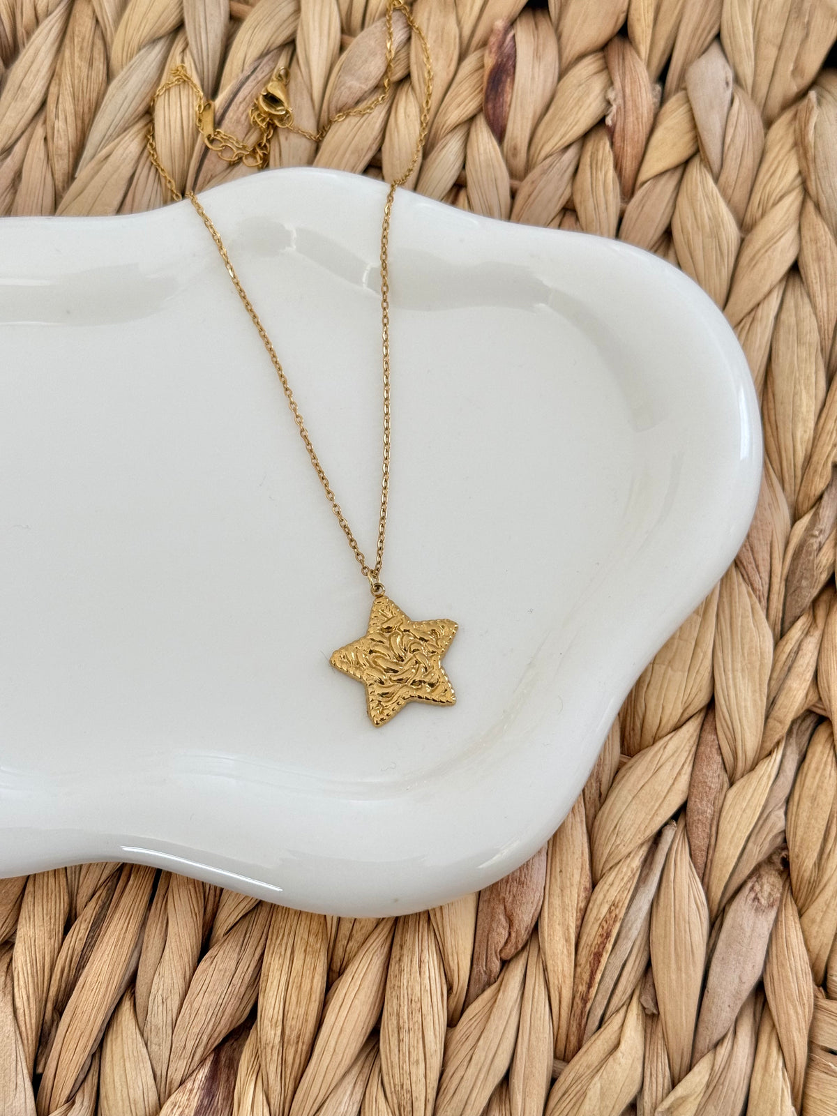 Star gold necklace