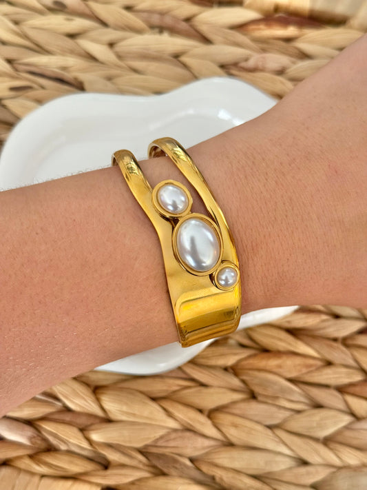 Pearl white cuff