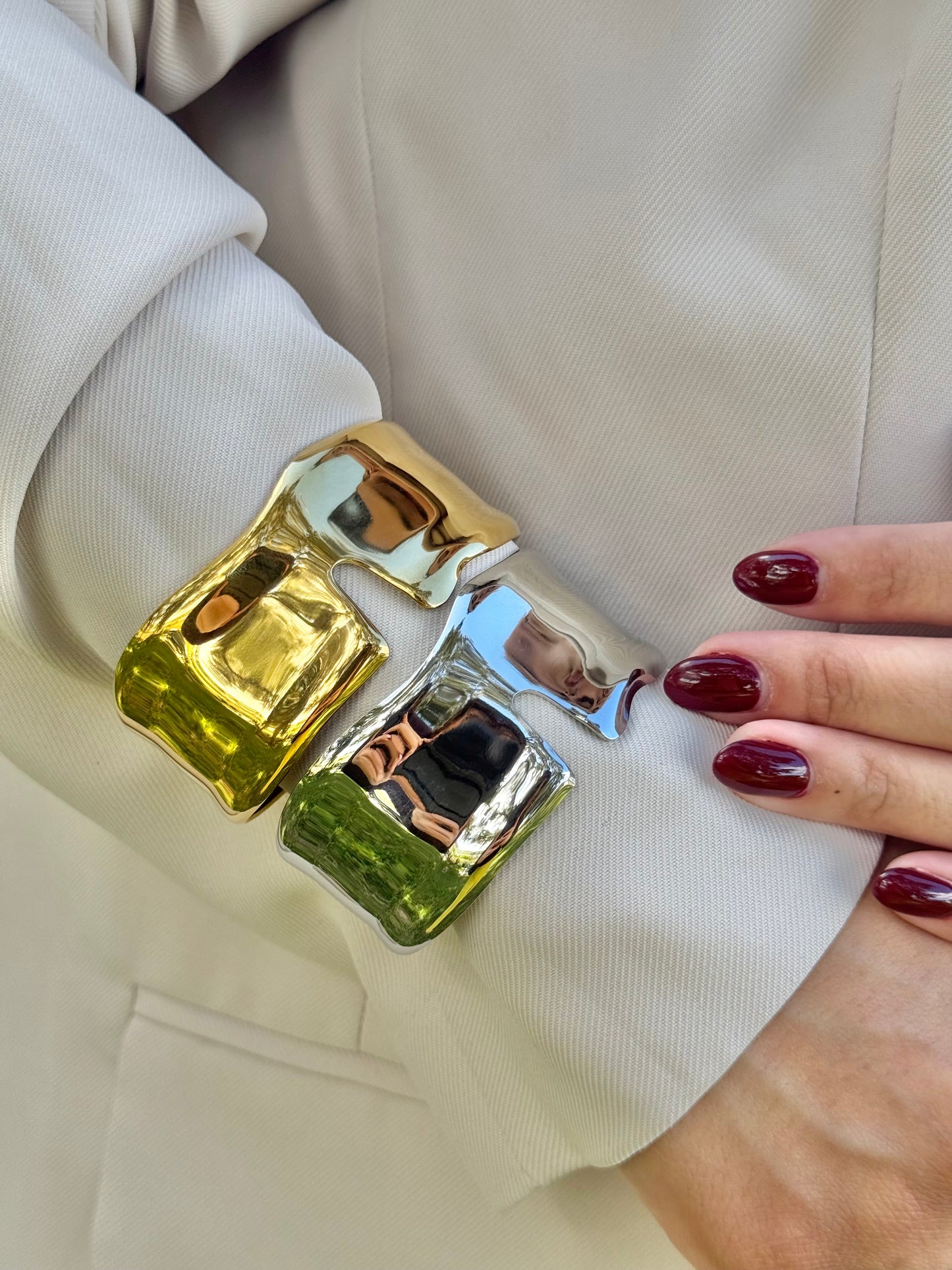 Chunk golden cuff