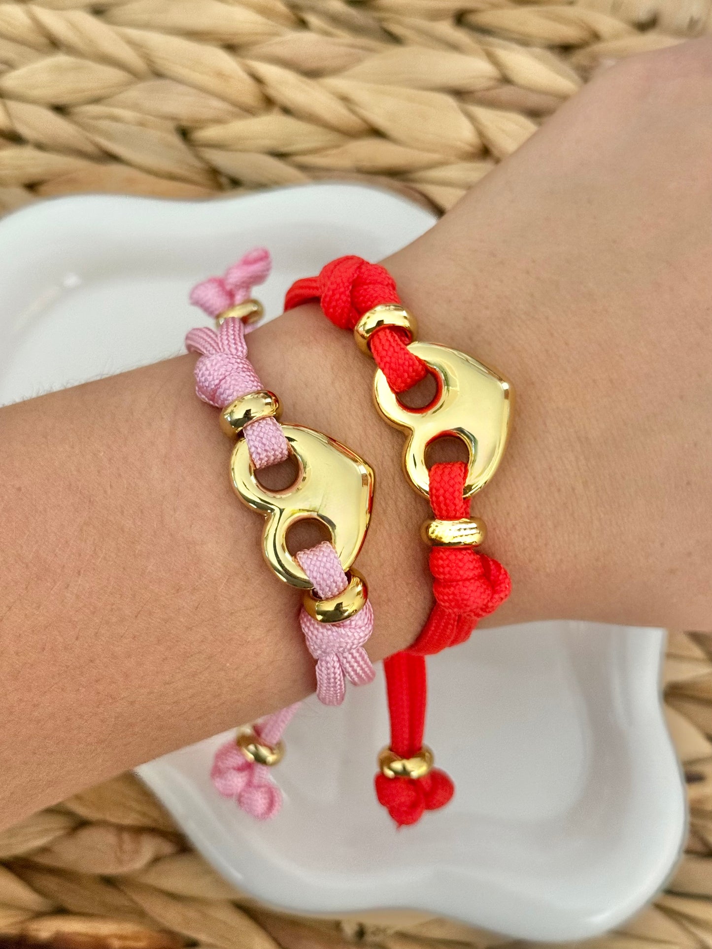 Heart paracord