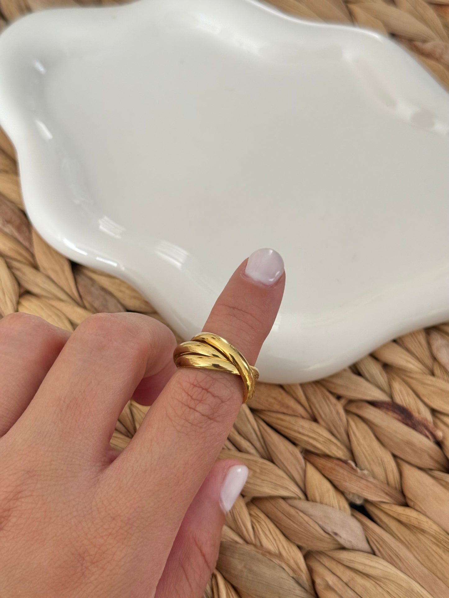 Hoops special ring