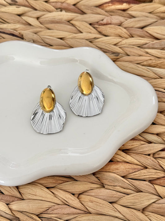 Petals luxe earrings