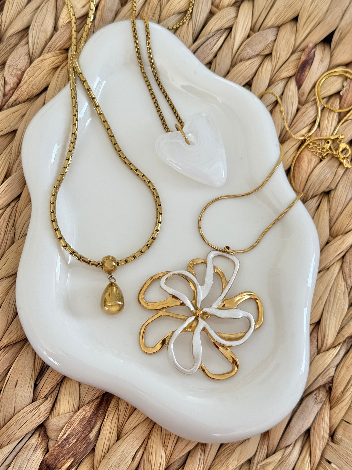 Quartz heart necklace