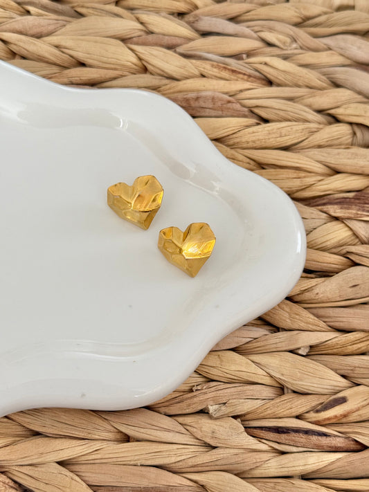 Heart stud earrings