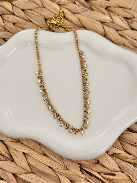 Soft spark necklace