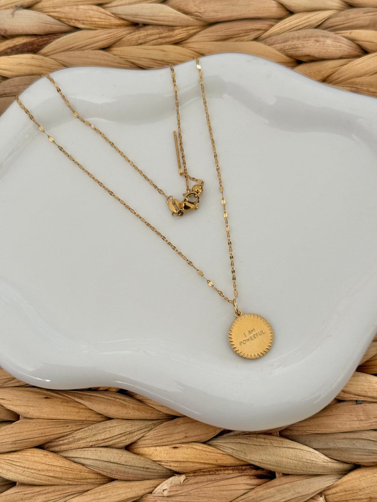 Powerful necklace