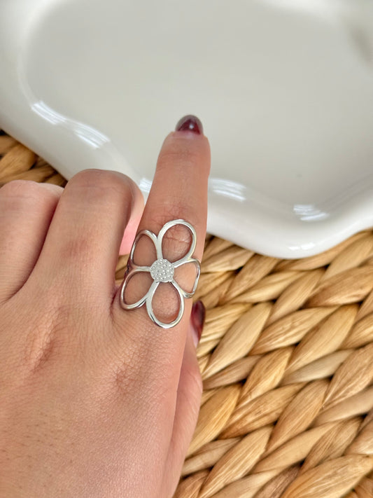 Daisy silver ring