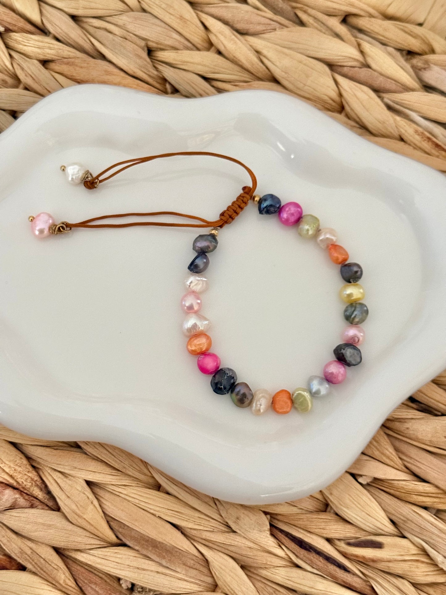 Colorful pearl bracelet