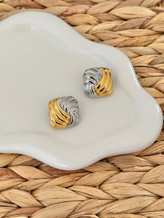 Square relieve double tone