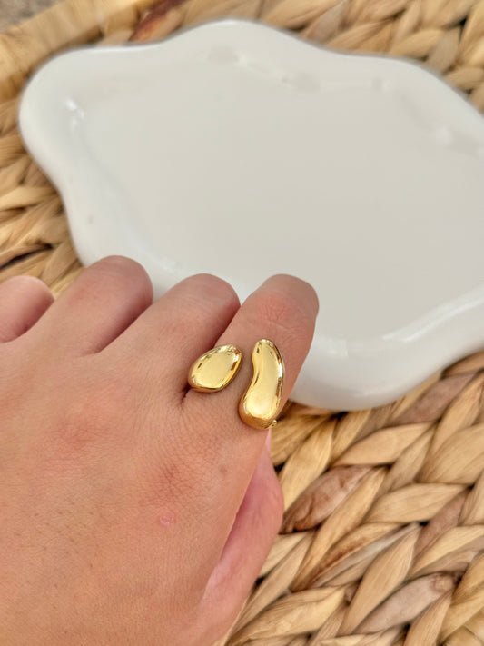 Bold wave ring