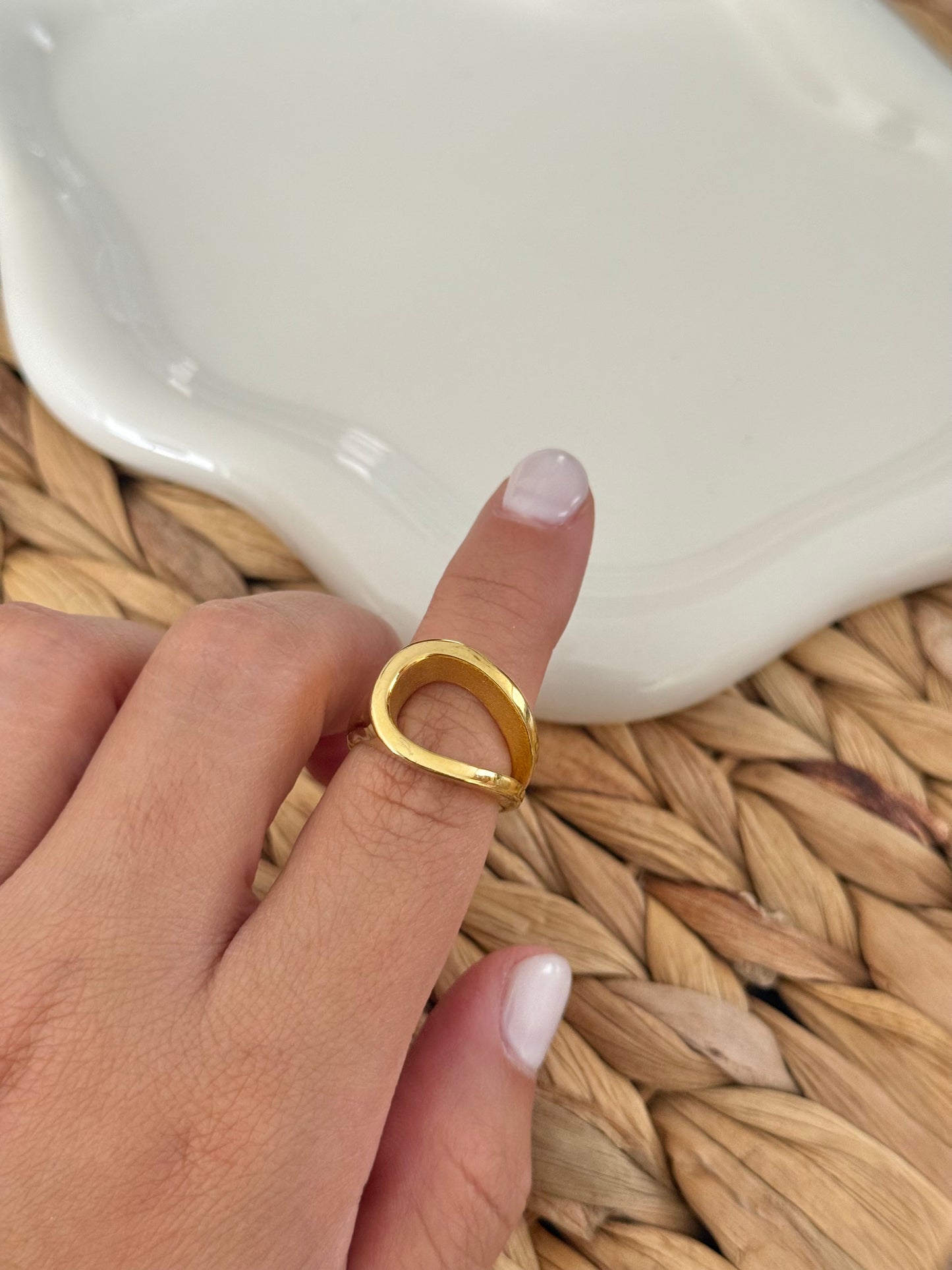 Globe special ring