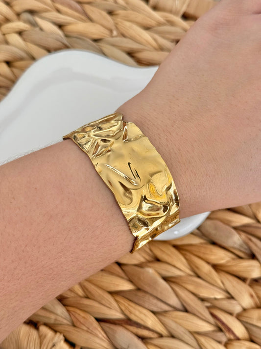Smash cuff