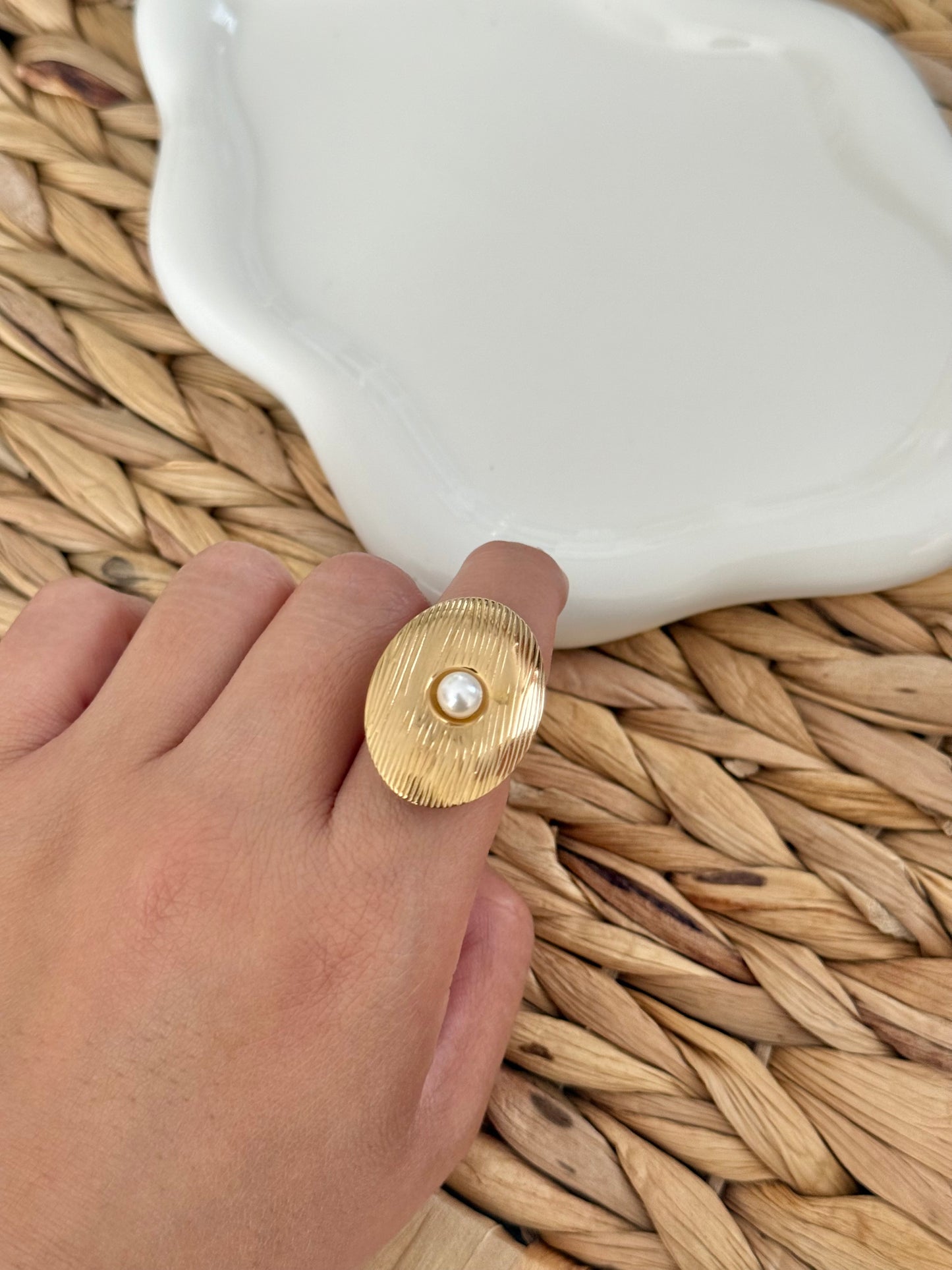 Sound pearl ring