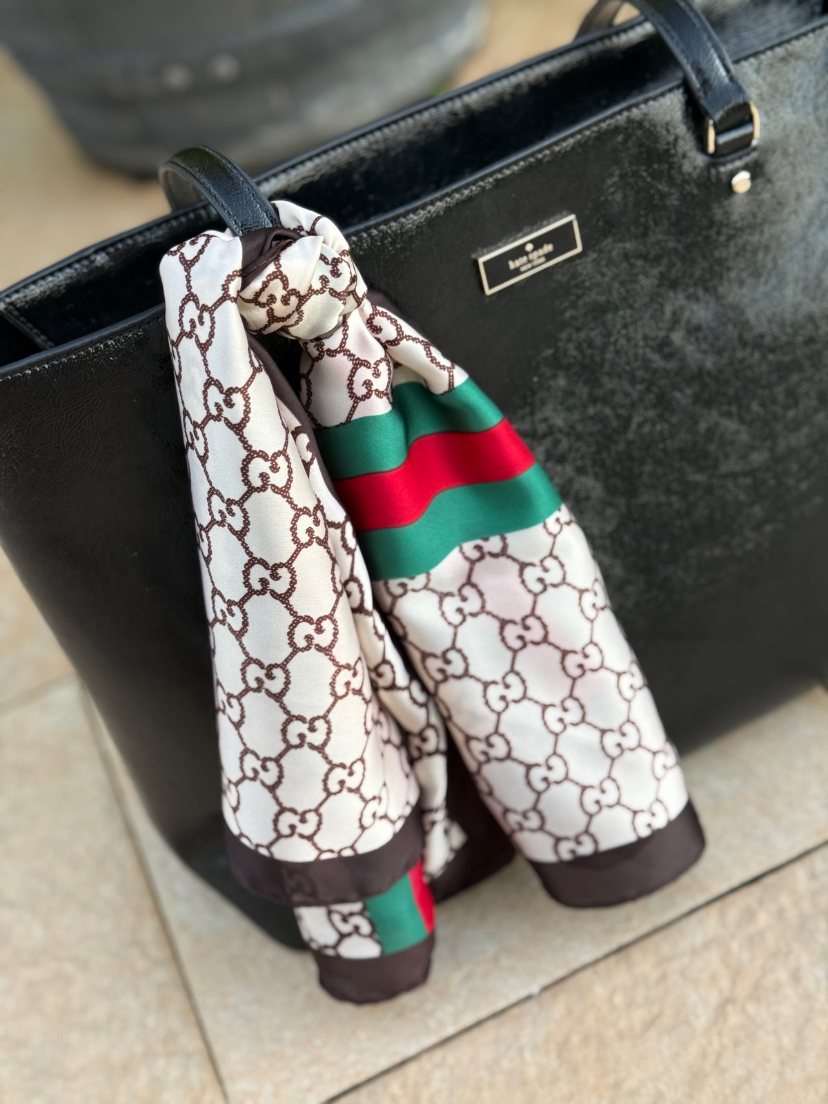 GG brown handkerchiefs
