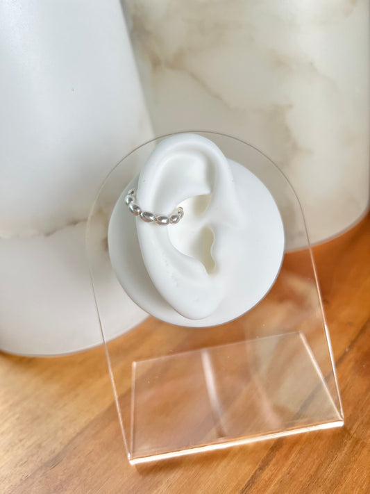 Pearl ear cuff