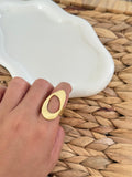 Oval gold matte