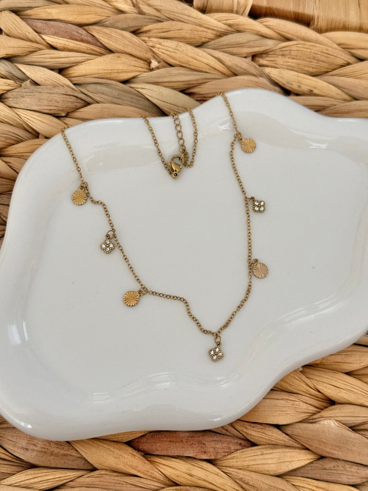 Zir gold necklace
